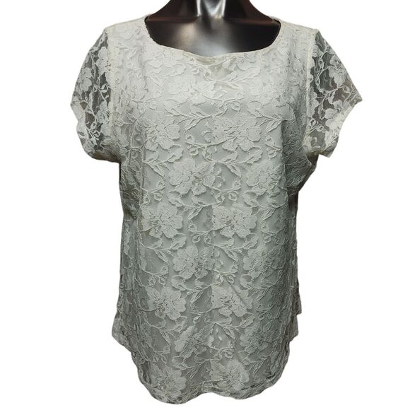 Star Fever Women's White Floral Lace Satin Lined Short Sleeve Top XXL - Picture 1 of 4